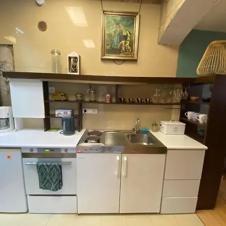 Funky Oldtown Apartment-prime Apartment
